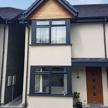 Bright Modern House Beside Snowdonia Villa Llanfairfechan Exterior photo
